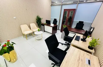 Office Space - Studio - 1 Bathroom for rent in Red Avenue - Al Garhoud - Dubai