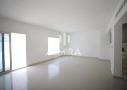 Villa - 3 bedrooms - 3 bathrooms for rent in Manazel Al Reef 2 - Al Samha - Abu Dhabi