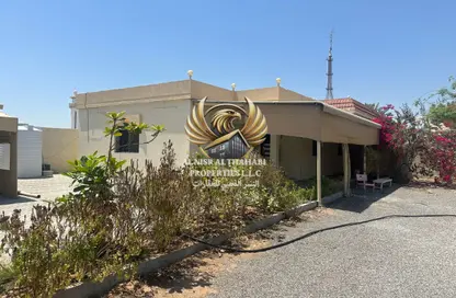 Villa - 2 Bedrooms - 3 Bathrooms for rent in Seih Al Burairat - Ras Al Khaimah