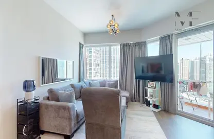 Living Room image for: Apartment - 2 Bedrooms - 2 Bathrooms for sale in La Riviera - Dubai Marina - Dubai, Image 1