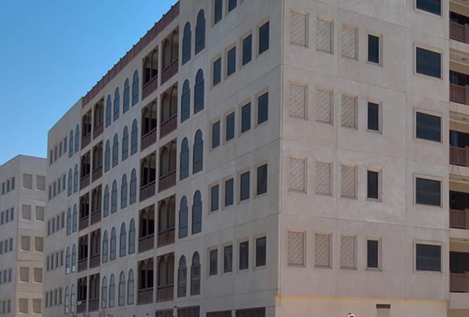 A Beautifully Upgraded 1-Bedroom in Rawdhat