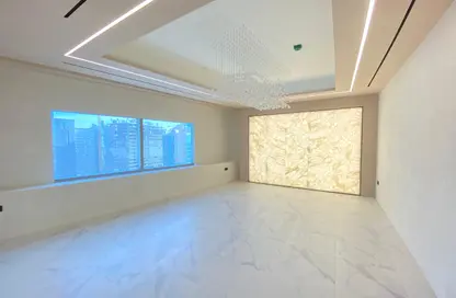 Office Space - Studio - 1 Bathroom for sale in Iris Bay - Business Bay - Dubai