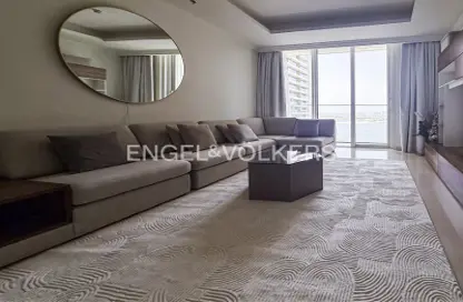 Apartment - 1 Bedroom - 2 Bathrooms for rent in EMAAR Beachfront - Dubai Harbour - Dubai
