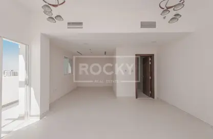 شقة - 1 حمام للايجار في آمنا ريزيدينسي - المدينة العالمية المرحلة 2 - 4 الورسان - الورسان - دبي شقة - 1 حمام للايجار في آمنا ريزيدينسي - المدينة العالمية المرحلة 2 - 4 الورسان - الورسان - دبي