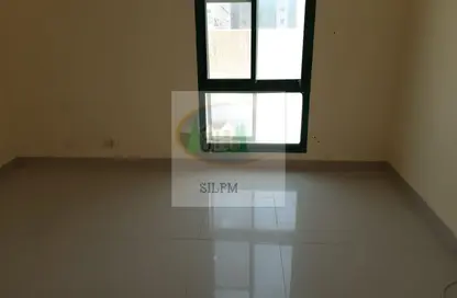 Empty Room image for: Apartment - 2 Bedrooms - 2 Bathrooms for rent in Al Manaseer - Abu Dhabi, Image 1