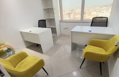 Business Centre - Studio - 3 Bathrooms for rent in Abraj Center - Al Sabkha - Deira - Dubai