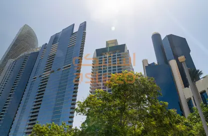 Apartment - 4 Bedrooms - 4 Bathrooms for rent in Baynuna Tower 1 - Corniche Road - Abu Dhabi