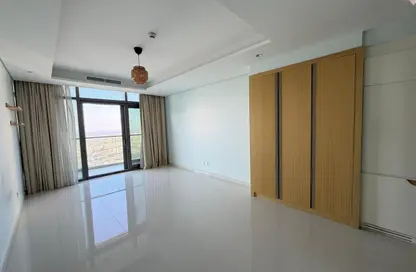 Apartment - Studio - 1 Bathroom for rent in Paramount Tower Hotel  and  Residences - Business Bay - Dubai