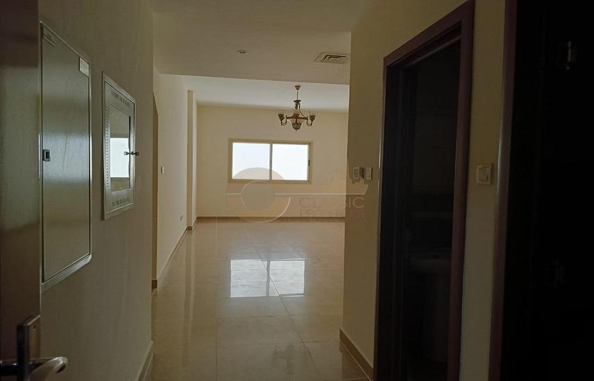 Apartment for Rent in Hor Al Anz East 1 Bed Apartment Near to Bus