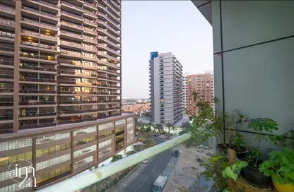 Apartment - 1 Bedroom - 2 Bathrooms for sale in UniEstate Sports Tower - Dubai Sports City - Dubai