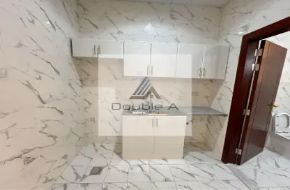 Kitchen image for: Apartment - 1 Bathroom for rent in Madinat Al Riyad - Abu Dhabi, Image 1