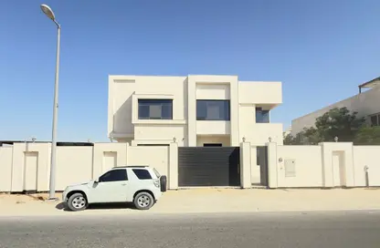 فيلا - 5 غرف نوم - 8 حمامات للبيع في حوشي - البادي - الشارقة