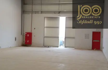 Warehouse - Studio - 1 Bathroom for rent in Umm Al Thuoob - Umm Al Quwain