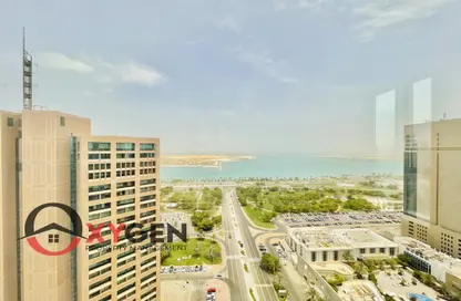 شقة - 3 غرف نوم - 4 حمامات للايجار في برج الريم - شارع الكورنيش - أبوظبي