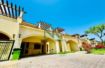 فيلا - 3 غرف نوم - 5 حمامات للايجار في خليفة بارك - الطريق الشرقي - أبوظبي