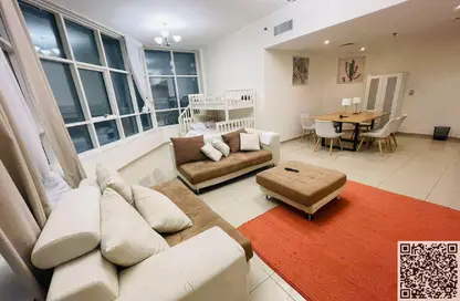 Apartment - 3 Bedrooms - 4 Bathrooms for rent in Corniche Tower - Ajman Corniche Road - Ajman