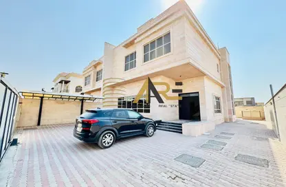 Villa - 4 Bedrooms - 6 Bathrooms for rent in Hoshi - Al Badie - Sharjah