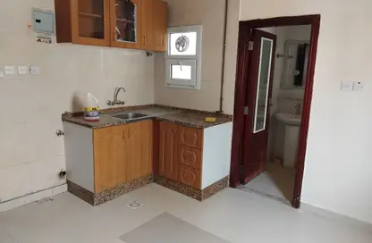 Apartment - Studio - 1 Bathroom for rent in Fire Station Road - Muwaileh - Sharjah