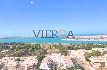 Apartment - 3 Bedrooms - 5 Bathrooms for rent in Silver Wave Tower - Al Mina - Abu Dhabi