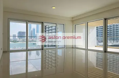 Apartment - 2 Bedrooms - 2 Bathrooms for sale in Grand Bleu Tower 1 - EMAAR Beachfront - Dubai Harbour - Dubai