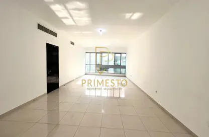Apartment - 4 Bedrooms - 6 Bathrooms for rent in Al Ahlia tower - Al Khalidiya - Abu Dhabi