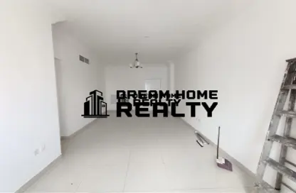 Apartment - 1 Bedroom - 2 Bathrooms for rent in Al Hafeet Tower - Al Khan - Sharjah