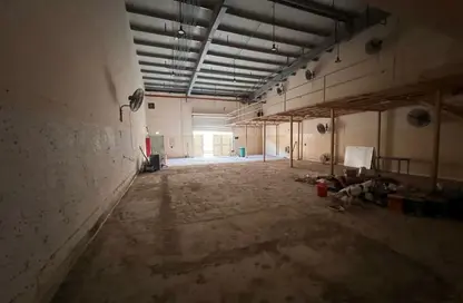 Warehouse - Studio - 1 Bathroom for rent in Industrial Building 13 - Industrial Area 13 - Sharjah Industrial Area - Sharjah