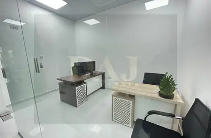 Office Space - Studio - 1 Bathroom for rent in Red Avenue - Al Garhoud - Dubai