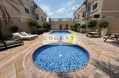 Villa - 4 Bedrooms - 6 Bathrooms for rent in Umm Suqeim 2 - Umm Suqeim - Dubai
