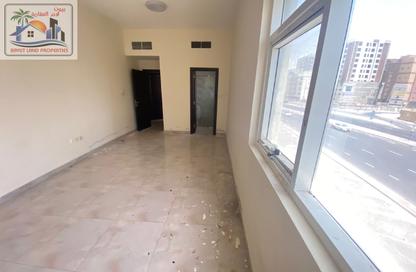 Apartment - 1 Bedroom - 2 Bathrooms for rent in Al Jurf 3 - Al Jurf - Ajman Downtown - Ajman