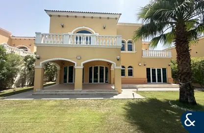 Villa - 5 Bedrooms - 4 Bathrooms for rent in Legacy - Jumeirah Park - Dubai