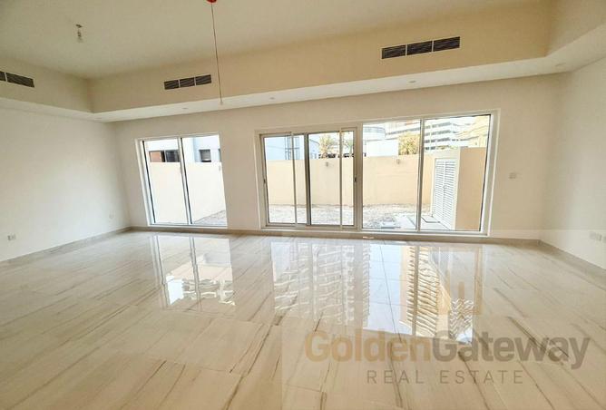 14215455 - Property Image 2