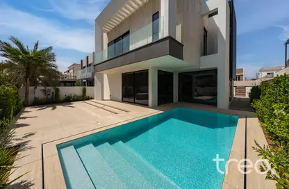 Villa - 4 Bedrooms - 5 Bathrooms for sale in Jumeirah Park Homes - Jumeirah Park - Dubai