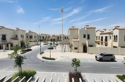 تاون هاوس - 3 غرف نوم - 4 حمامات للايجار في مدينة خليفة ب - مدينة خليفة - أبوظبي