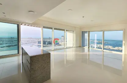 Apartment - 3 Bedrooms - 3 Bathrooms for rent in Grand Bleu Tower 1 - EMAAR Beachfront - Dubai Harbour - Dubai
