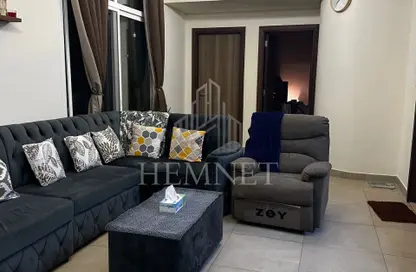 شقة - 2 غرف نوم - 3 حمامات للبيع في عزيزي بلازا - الفرجان - دبي