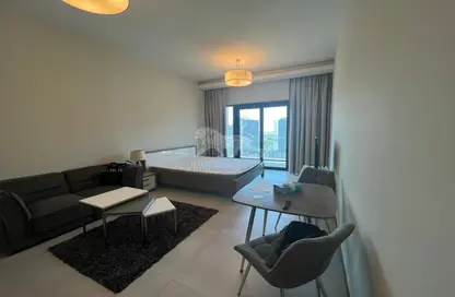 Apartment - 1 Bathroom for sale in SOL Bay - Business Bay - Dubai