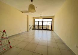 شقة - 3 غرف نوم - 4 حمامات للكراء في بناية الوليد - قرية الجميرا سركل - دبي