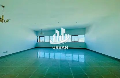 Apartment - 3 Bedrooms - 4 Bathrooms for rent in Al Mamzar - Al Mamzar - Sharjah - Sharjah