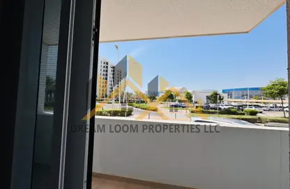 Apartment - 1 Bedroom - 1 Bathroom for rent in Waters Edge - Yas Island - Abu Dhabi