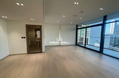 Office Space - Studio - 1 Bathroom for rent in Binghatti Emerald - Jumeirah Village Circle - Dubai