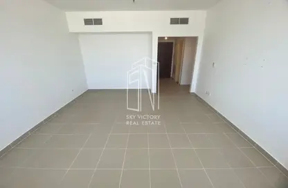 Apartment - 2 Bedrooms - 2 Bathrooms for rent in Tourist Club Area - Abu Dhabi