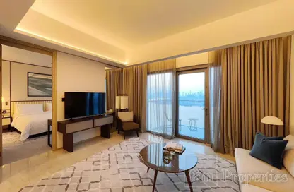 Living Room image for: Hotel  and  Hotel Apartment - 1 Bedroom - 2 Bathrooms for sale in Address Harbour Point Tower 2 - Address Harbour Point - Dubai Creek Harbour (The Lagoons) - Dubai, Image 1