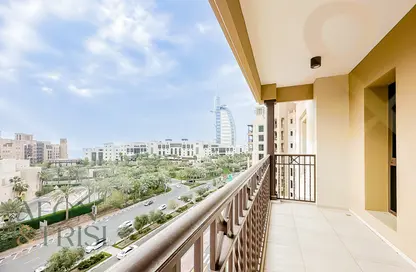 Apartment - 4 Bedrooms - 5 Bathrooms for rent in Rahaal 1 - Madinat Jumeirah Living - Umm Suqeim - Dubai