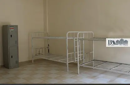 Labor Camp - Studio - 5 Bathrooms for rent in Al Quoz Industrial Area 2 - Al Quoz Industrial Area - Al Quoz - Dubai