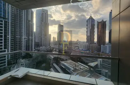 شقة - 2 غرف نوم - 3 حمامات للايجار في E برج - الأبراج الإدارية - الخليج التجاري - دبي