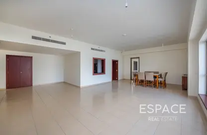 Apartment - 4 Bedrooms - 6 Bathrooms for sale in Rimal 5 - Rimal - Jumeirah Beach Residence - Dubai
