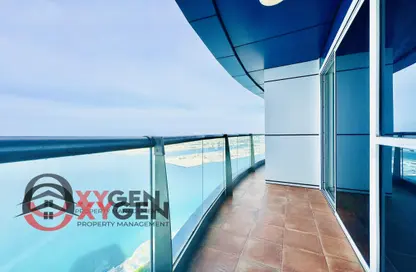 Apartment - 3 Bedrooms - 5 Bathrooms for rent in Al Reef Tower - Corniche Road - Abu Dhabi