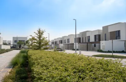 Townhouse - 2 Bedrooms - 4 Bathrooms for rent in Noya Viva - Noya - Yas Island - Abu Dhabi