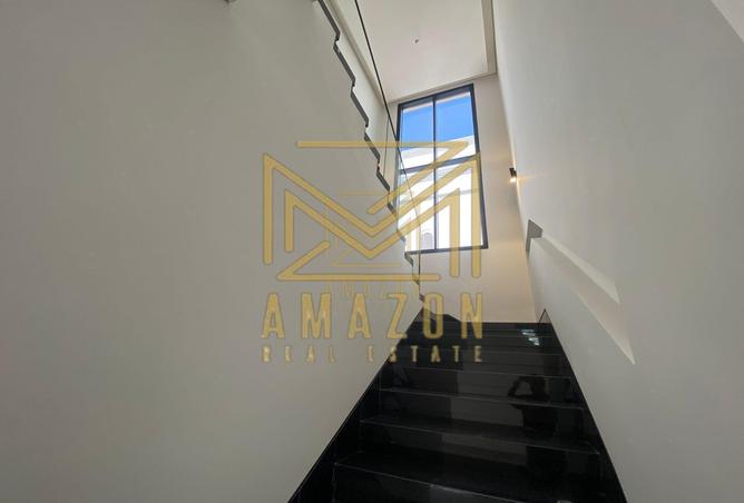 12027385 - Property Image 3